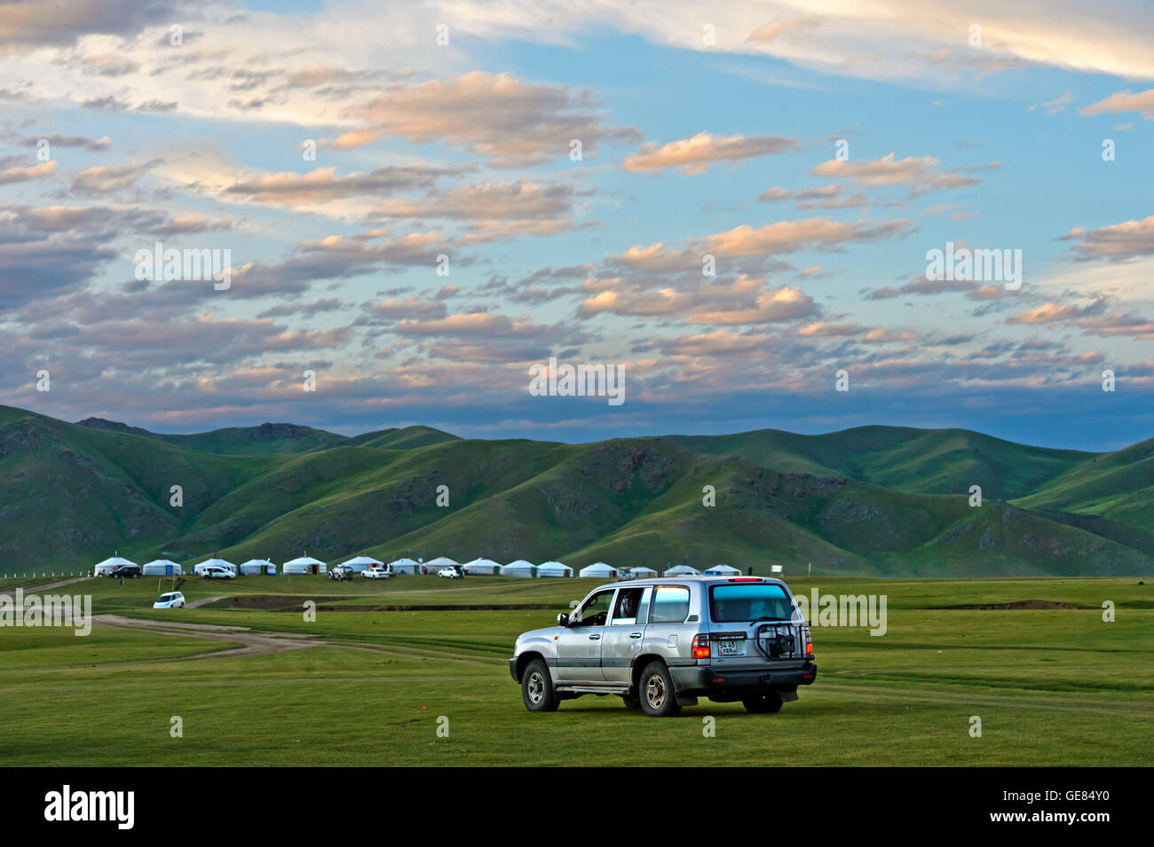 Toyota Land Cruiser on the way to a nomad camp in the Orkhon Valley ...