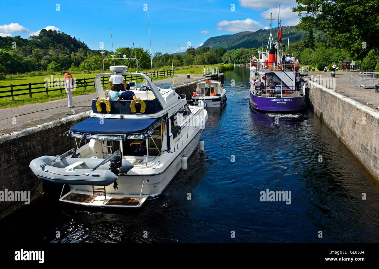 Ship traffic in the Dochgarroch Lock, Caledonian Canal, Dochgarroch, Inverness-shire, Scotland, Great Britain Stock Photo