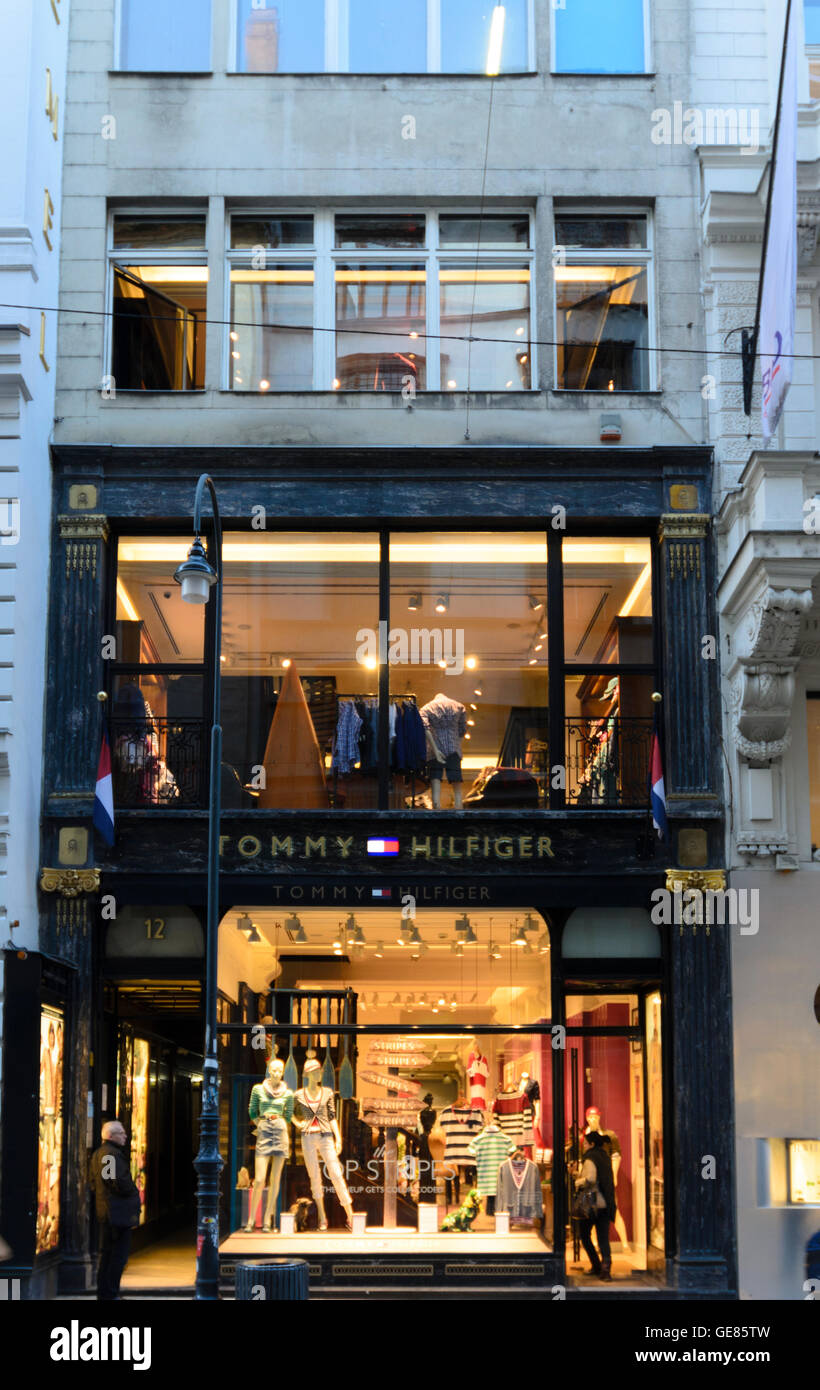 Tommy Hilfiger Store In New York City Usa Stock Photo - Download Image Now  - Adult, Advertisement, Architectural Column - iStock