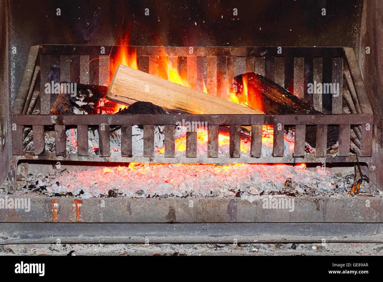Fire grate hi res stock photography and images Alamy
