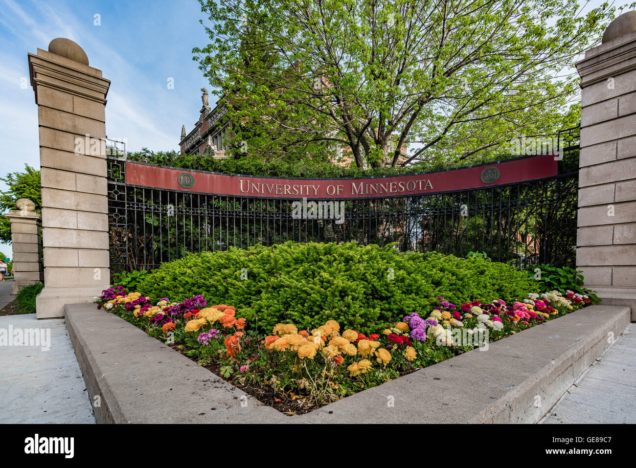 University of Minnesota Sign Stock Photo Alamy