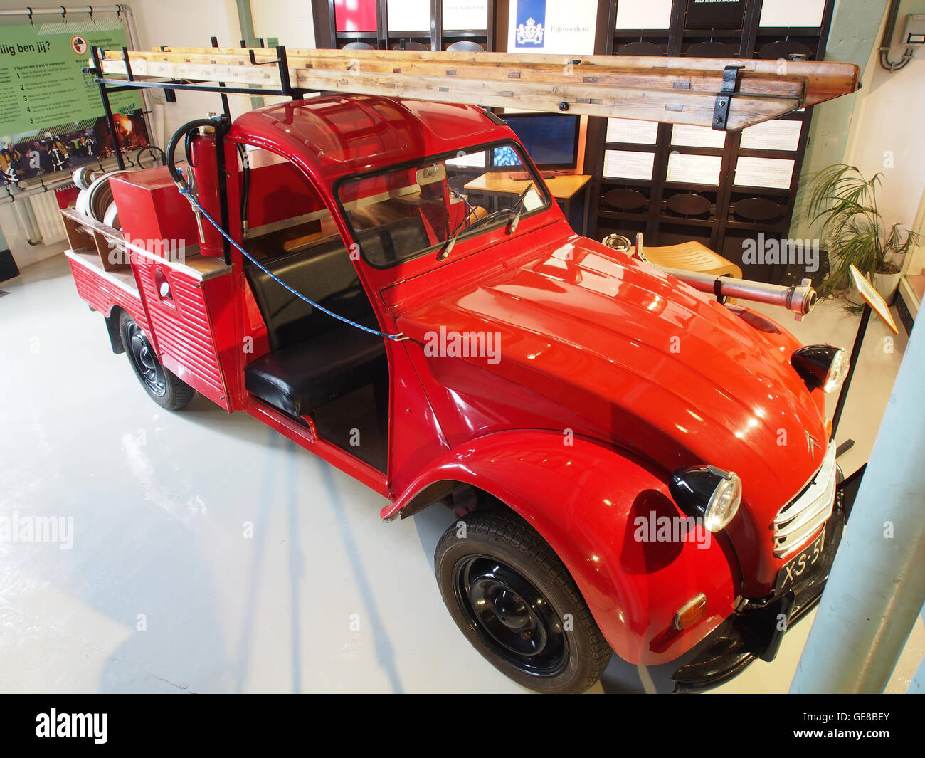 Citroen classic truck hi-res stock photography and images