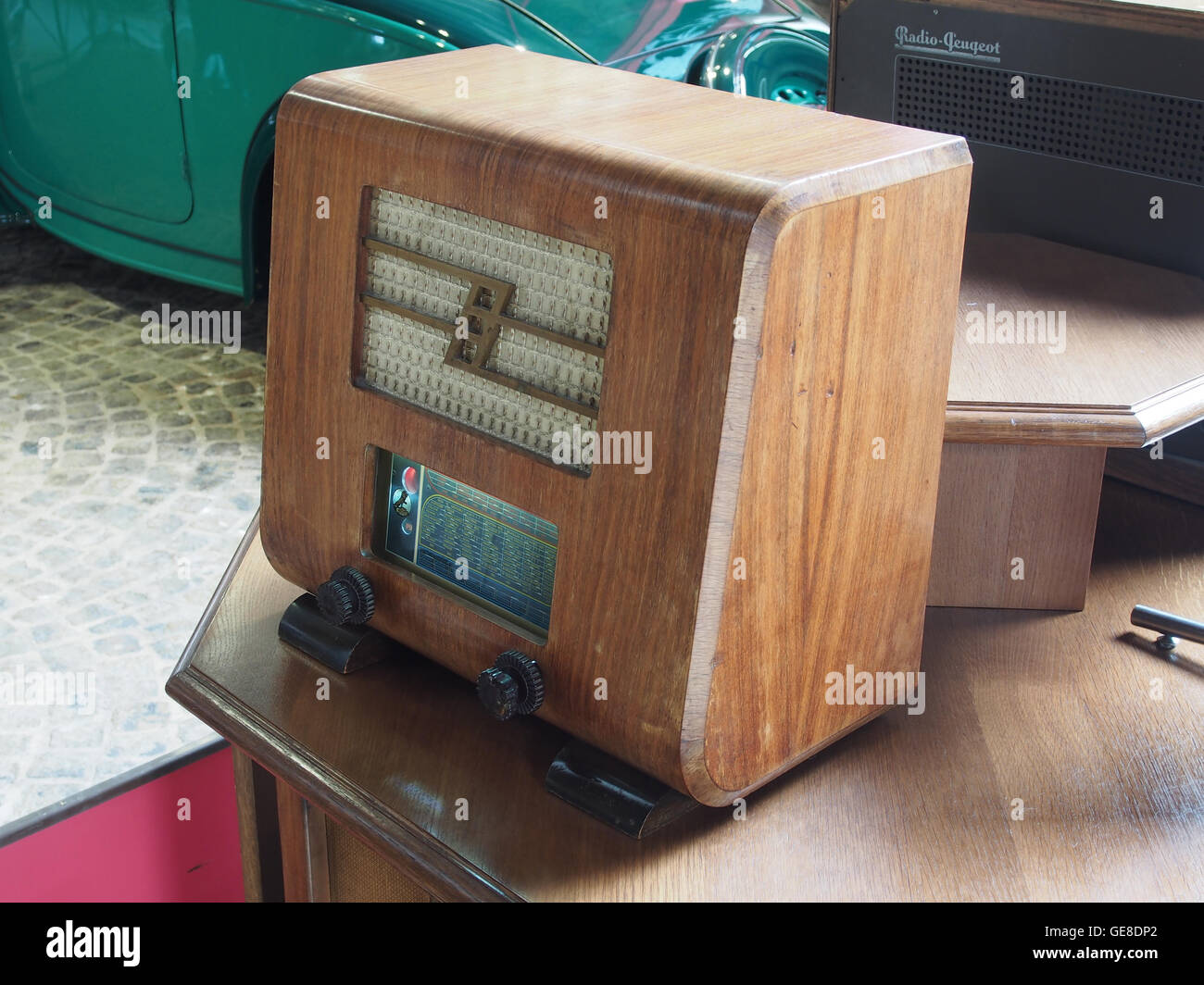 This photograph from the Peugeot Museum captures a historical radio ...
