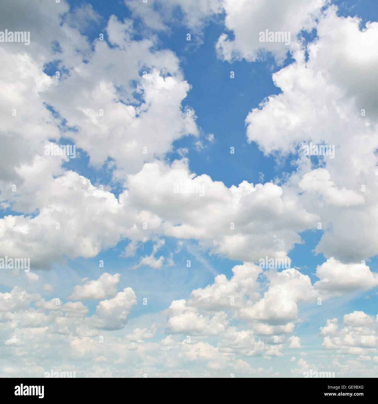 white cumulus clouds against the blue sky Stock Photo - Alamy