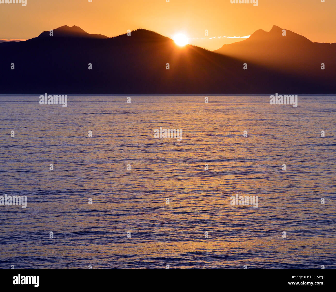 Alaska on the water hi-res stock photography and images - Alamy