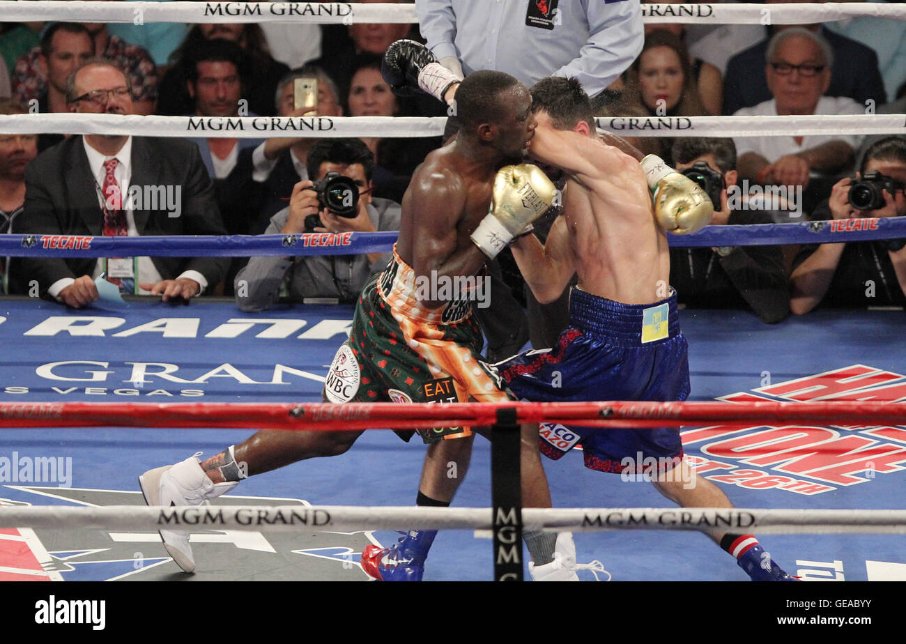 Las Vegas, Nevada, USA. 23rd July, 2016. WBO Welterwieight boxing champion Terrence Crawford defeats WBC welterweight boxing champion Viktor Postol via 12 round decision on July 23, 2016 at the MGM Grand Arena in Las Vegas, NV © Marcel Thomas/ZUMA Wire/Alamy Live News Stock Photo