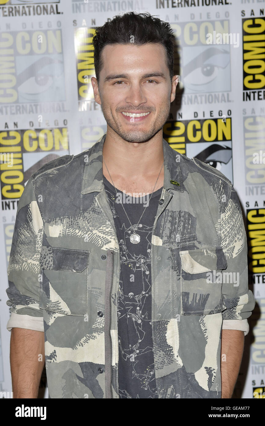 Michael Malarkey High Resolution Stock Photography and Images Alamy
