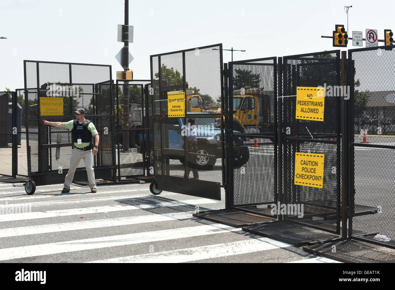 Police checkpoint usa hi-res photography stock - Alamy images and