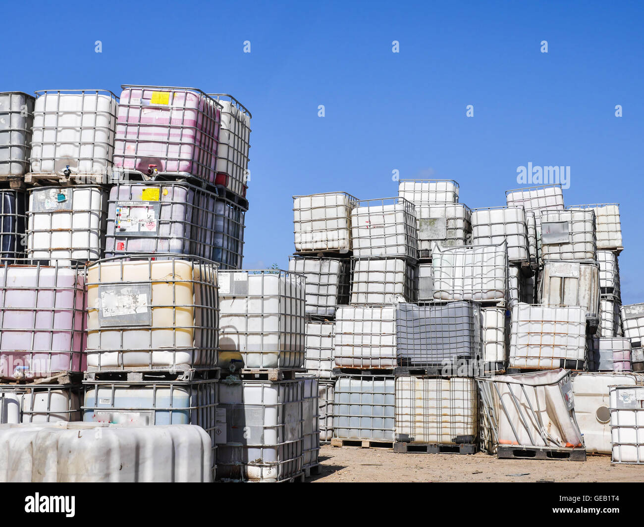 Recycle White Plastic Square Shape Ibc Tank Containers for Liquid Chemical  or Water Storage at Outdoor. Old Bulk Fluid Containers Stock Photo - Image  of fuel, freight: 193498498