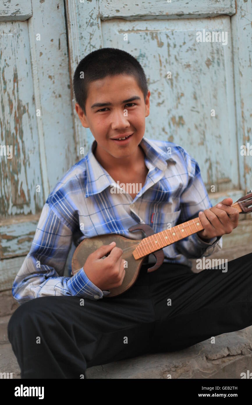 Uzbek house hi-res stock photography and images - Alamy