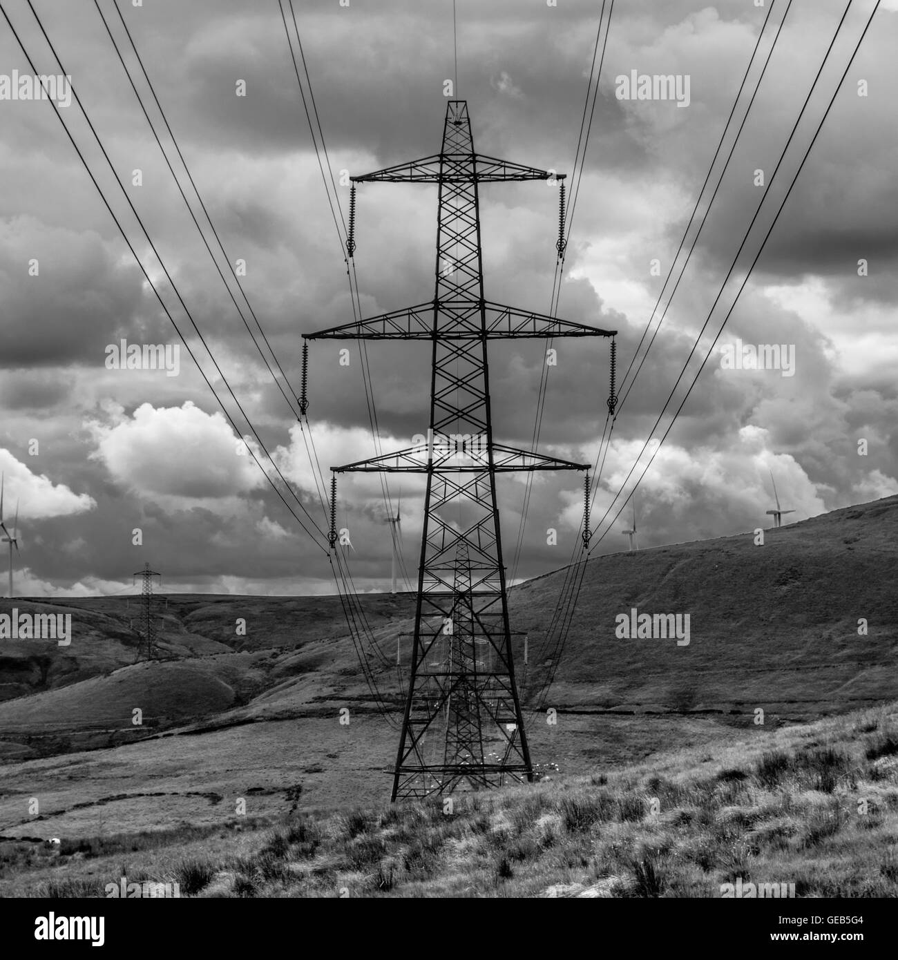 Power lines uk hi-res stock photography and images - Alamy