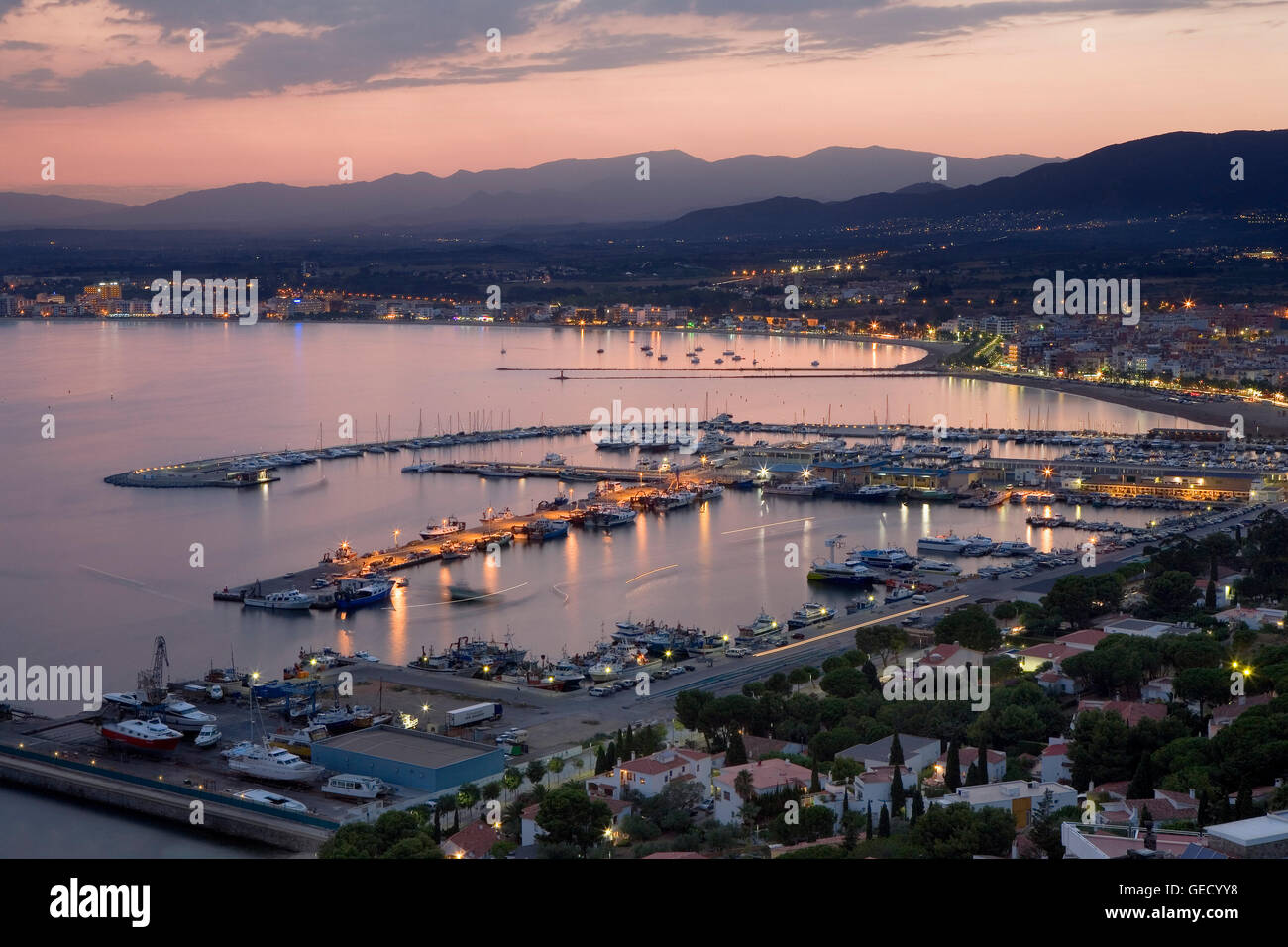 Bay Of Roses Spain Stock Photos & Bay Of Roses Spain Stock Images Alamy