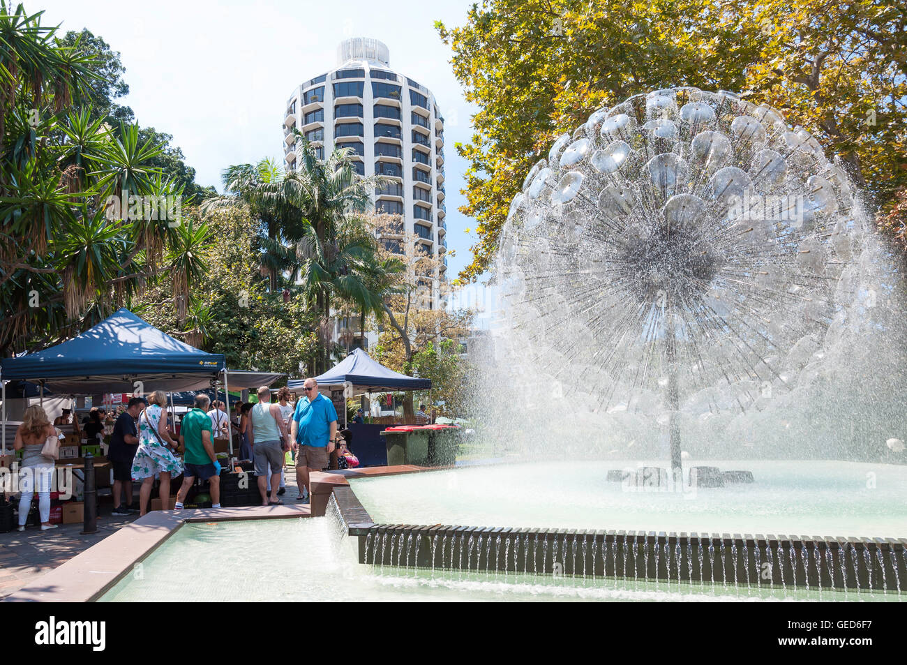 Sydney kings cross fountain hires stock photography and images Alamy