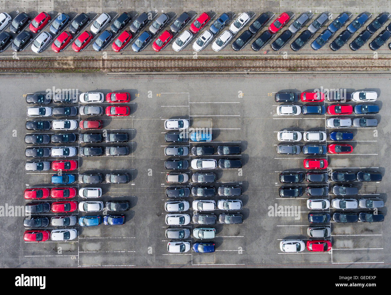 Car parking on roof house hi-res stock photography and images - Alamy