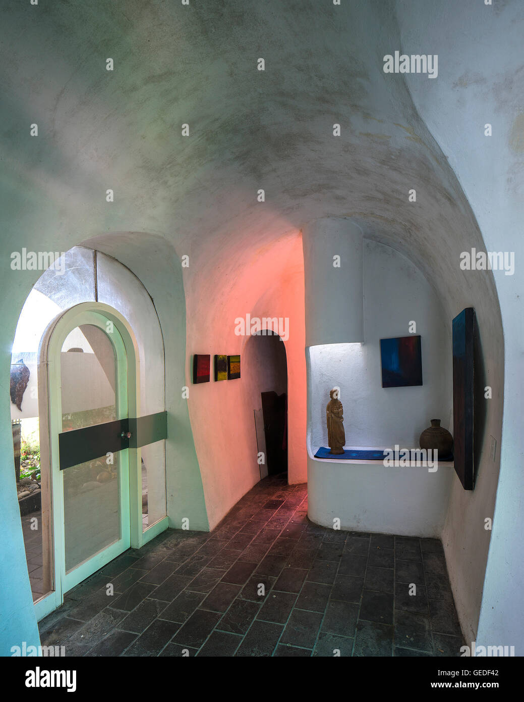 Interior entrance hall curbes curved. Eco Dome, Peka Peka, New Zealand