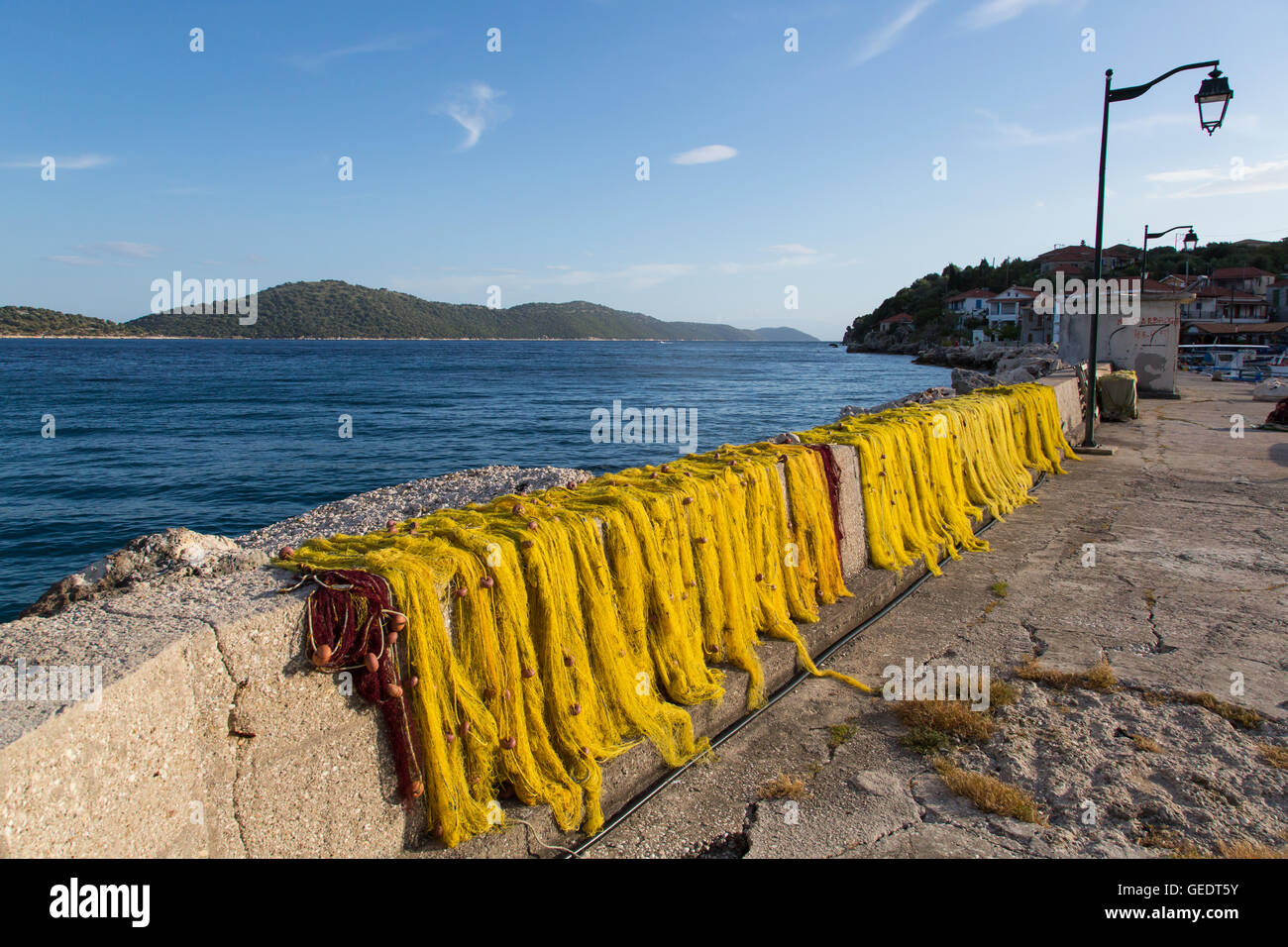 Yellow fishnet hi-res stock photography and images - Alamy