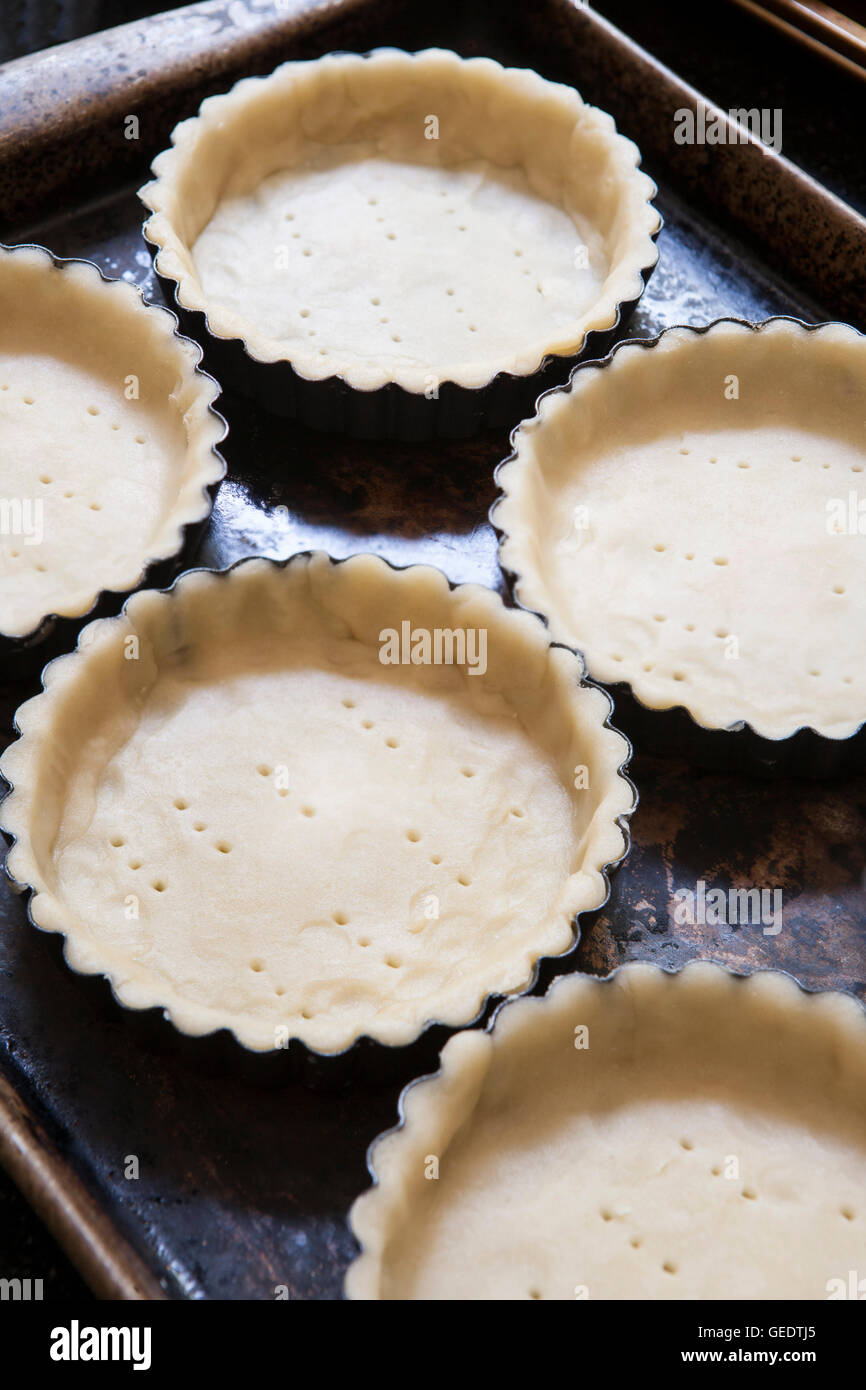 Crusts hi-res stock photography and images - Alamy