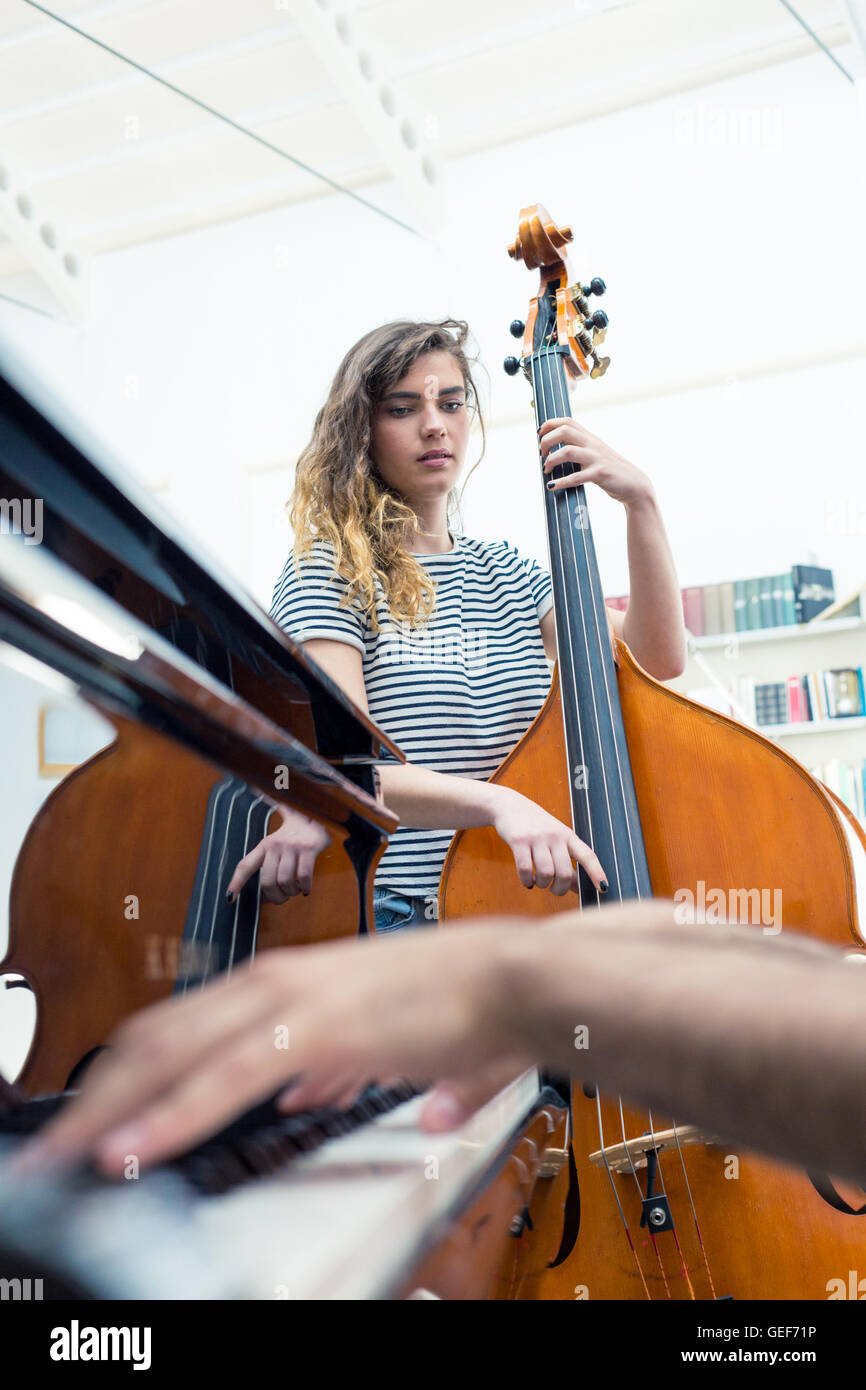 Double Bass Stock Photos & Double Bass Stock Images Alamy
