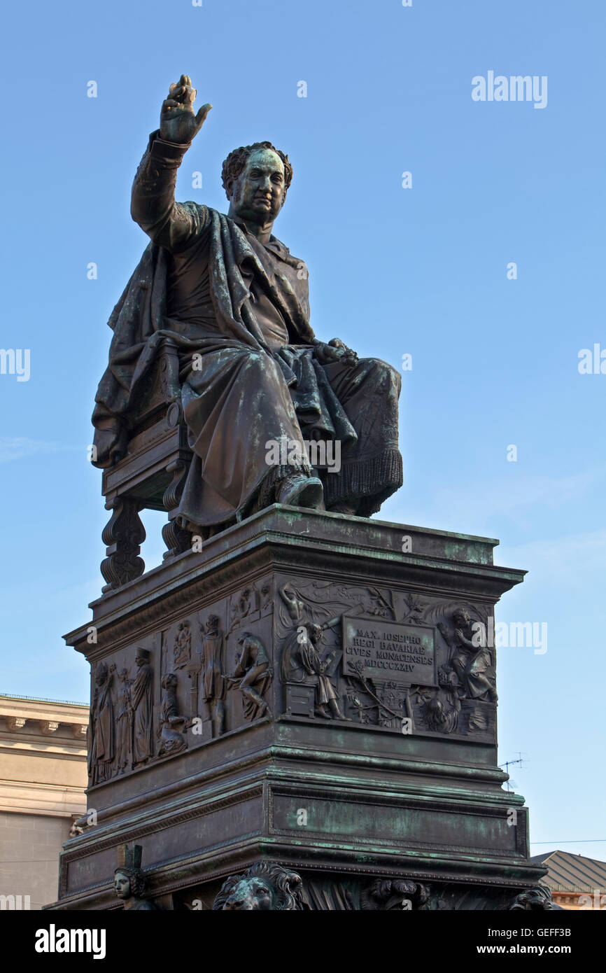 geography / travel, Germany, Bavaria, Munich, Statue/monument to King Maximilian 1st of Bavaria in Max-Joseph-Platz outside the Nationaltheater München (National Theatre Munich), City of München (Munich), No-Exclusive-Use Stock Photo