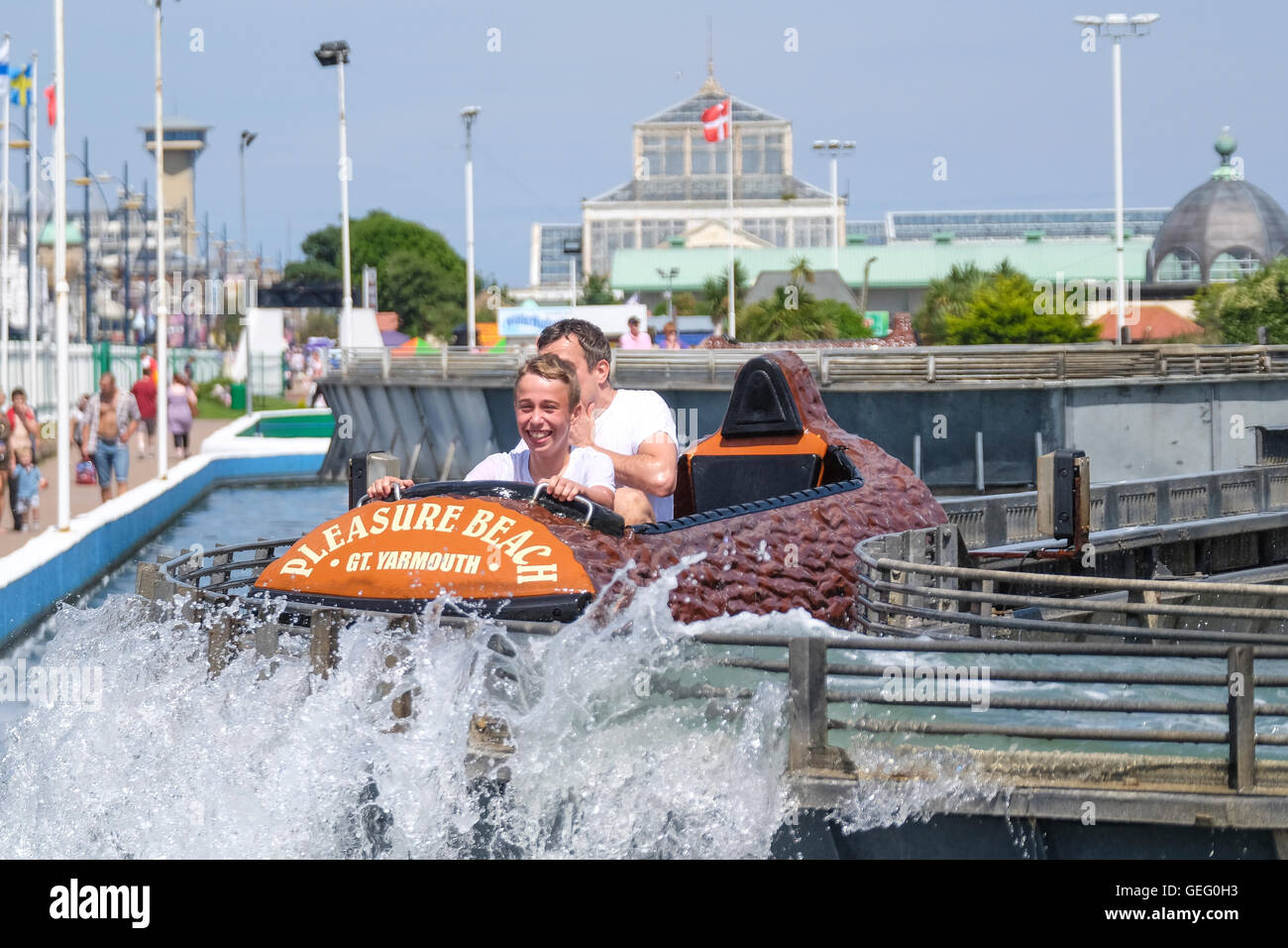 The Log flume at the Pleasure Beach Great Yarmouth Stock Photo