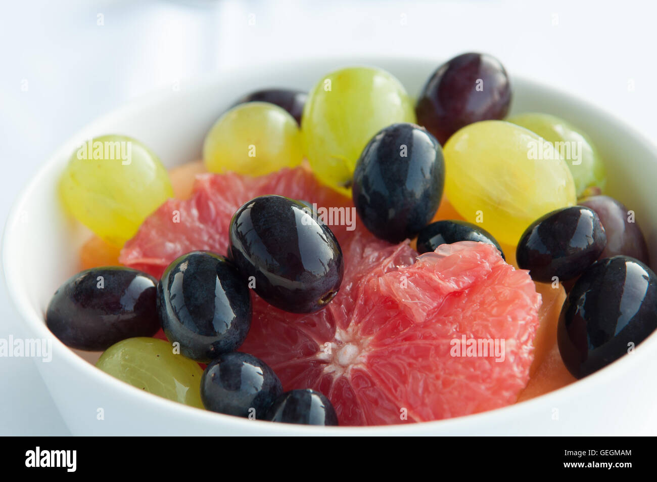 Black grapes bowl hires stock photography and images Alamy