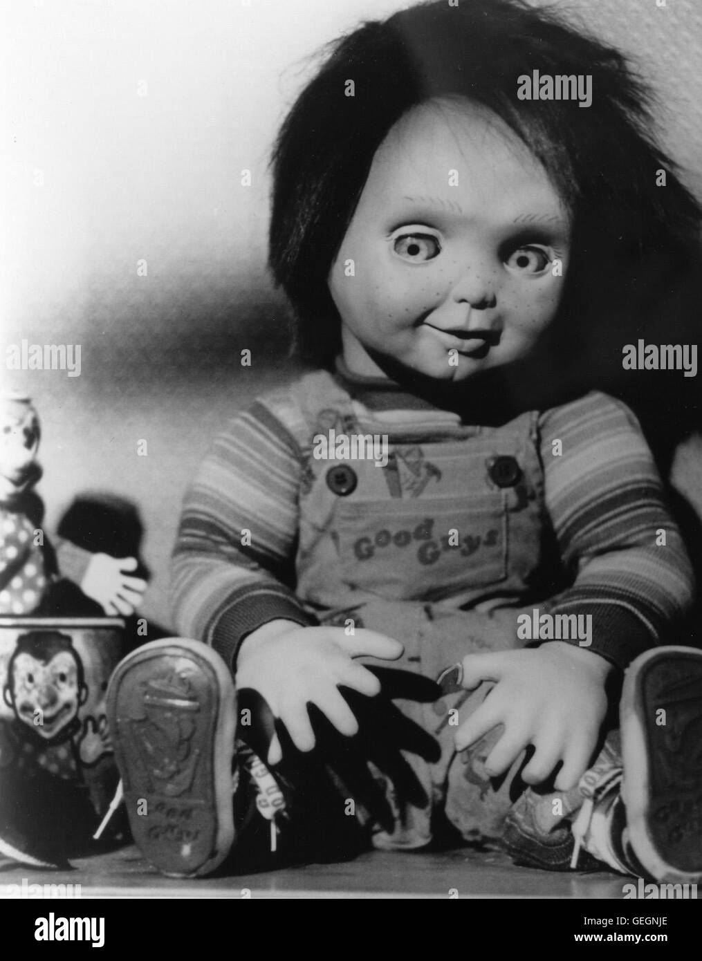 Chucky - 1990, 1990er, 1990s, Child's Play Ii, Horrorfilm, Killer, Puppe,  doll, Chucky 2: Die Mörderpuppe Ist Wieder Da Stock Photo - Alamy