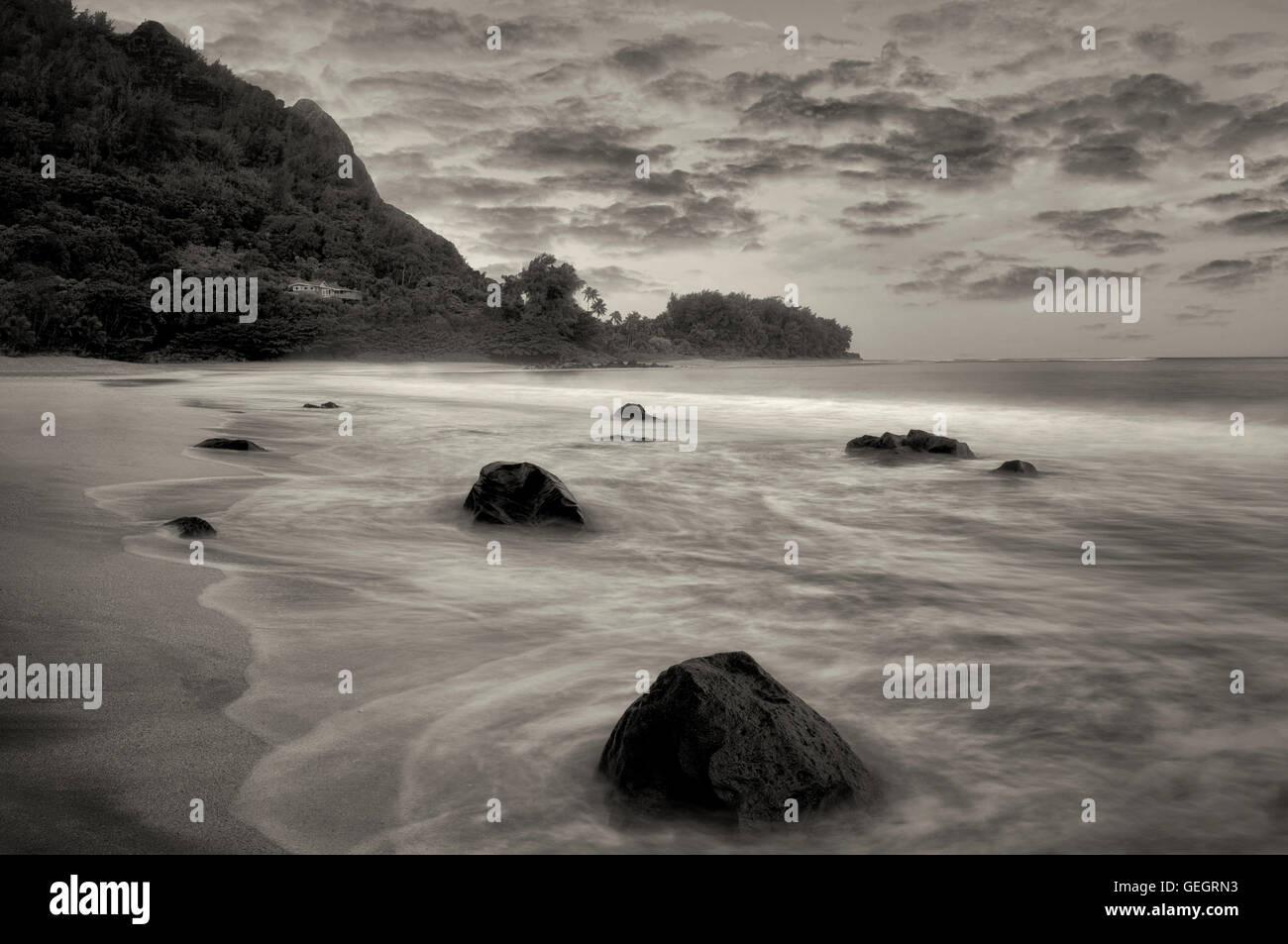 Tunnels Beach and Bali Hai at low tide. Kauai, Hawaii Stock Photo