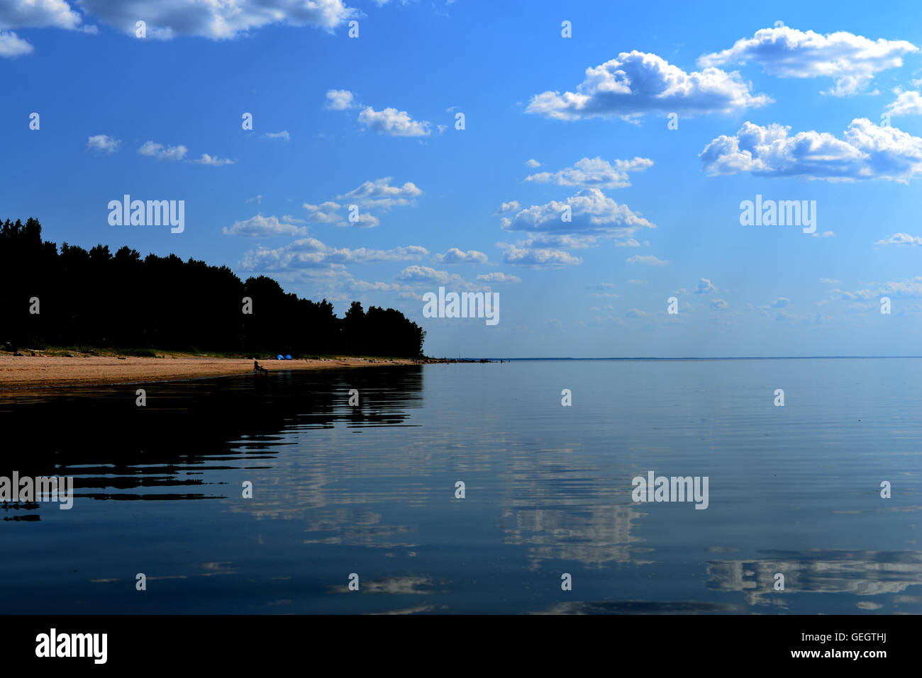 Sunny day at beach hi-res stock photography and images - Alamy