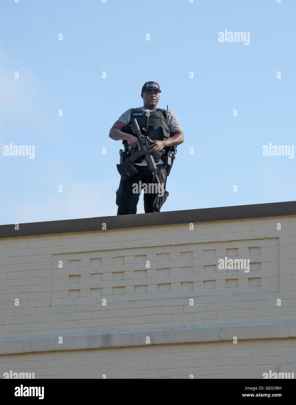 African american police officer hi-res stock photography and images - Alamy