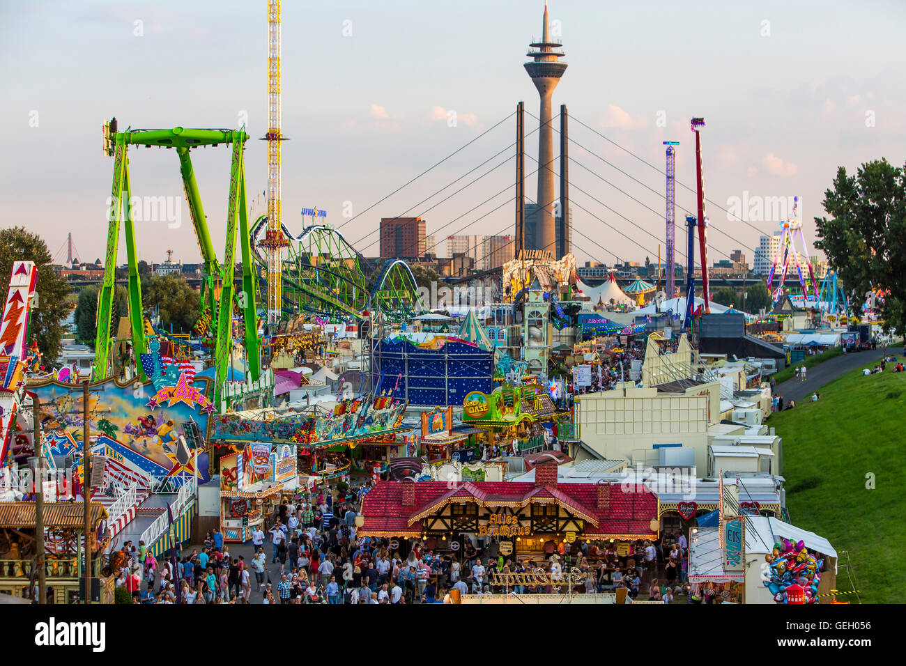 Fairground attractions düsseldorf kirmes rheinturm hi-res stock photography  and images - Alamy