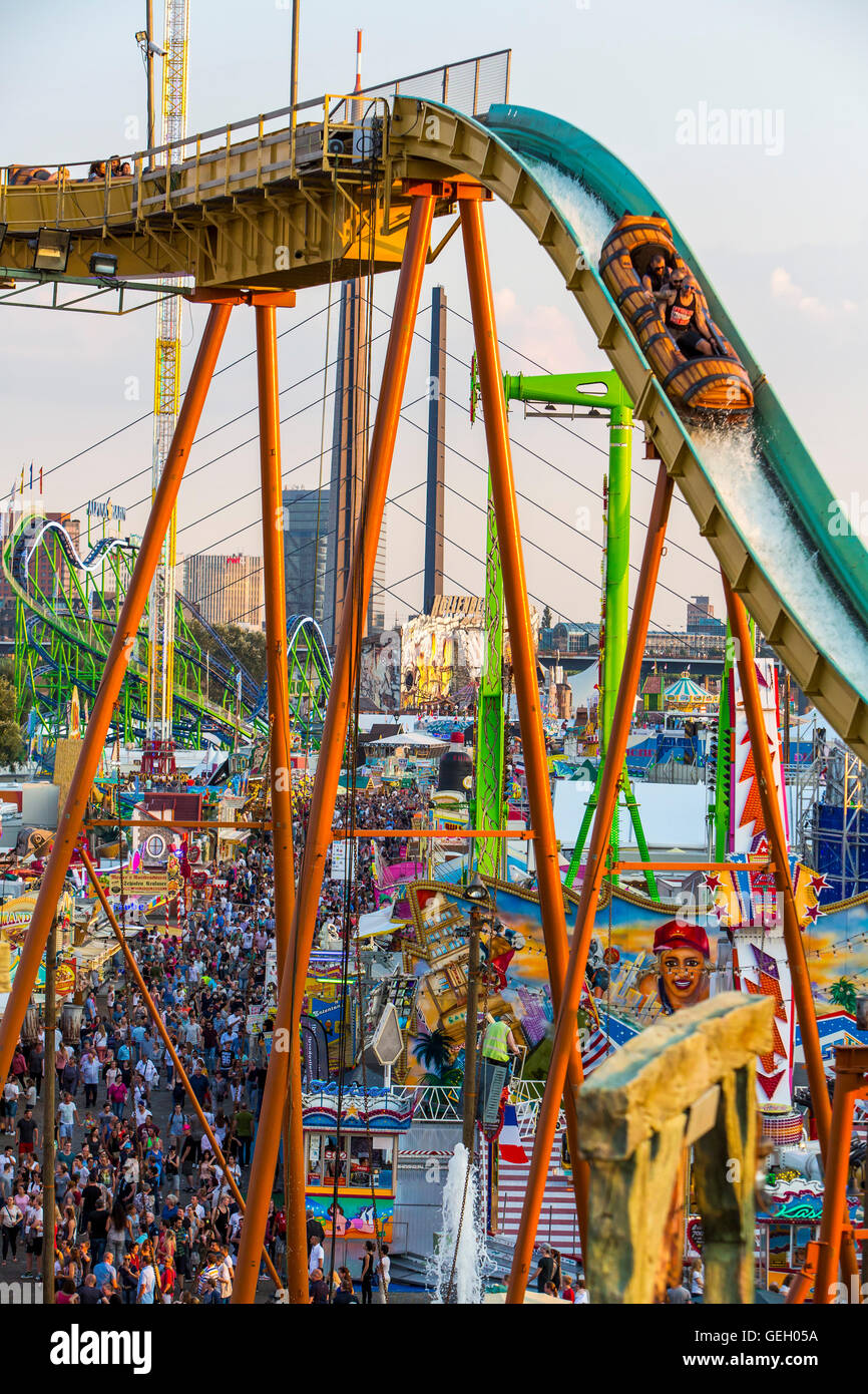 Largest fair on the Rhine, more than 4 millions visitors, with many modern amusement park rides