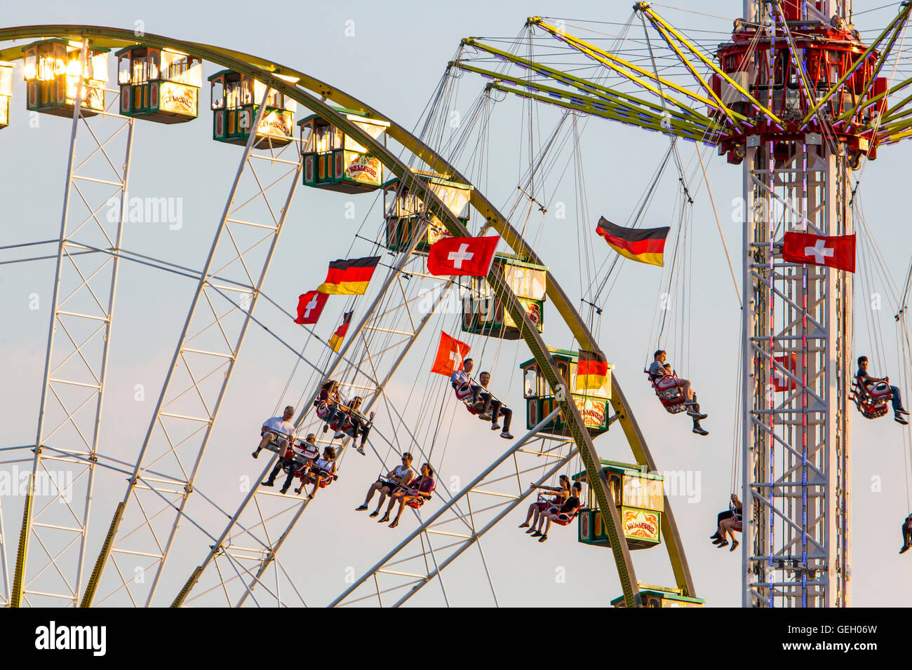 Largest fair on the Rhine, more than 4 millions visitors, with many modern amusement park rides
