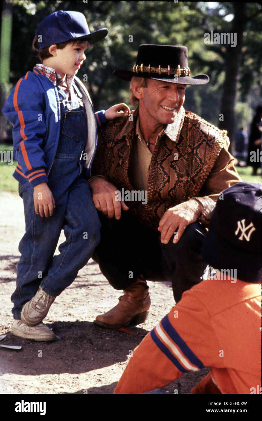 Crocodile dundee paul hogan hi res stock photography and images