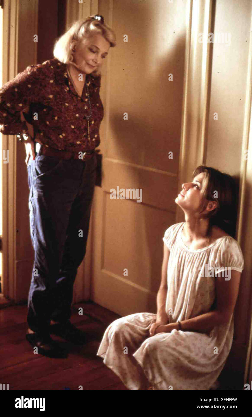 Ramona (Gena Rowlands), Birdee (Sandra Bullock) *** Local Caption