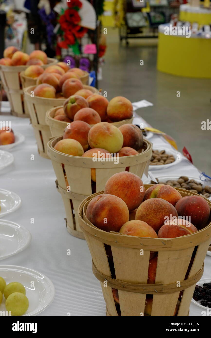 Bushels of Peaches Stock Photo Alamy