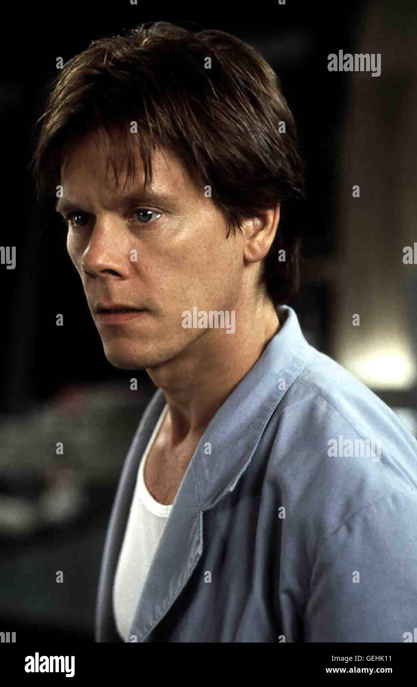 Kevin Bacon Wissenschaftler Sebastian Caine (Kevin Bacon) hat ein Serum entwickelt, das unsichtbar macht. *** Local Caption *** 2000, Hollow Man, Hollow Man - Unsichtbare Gefahr Stock Photo