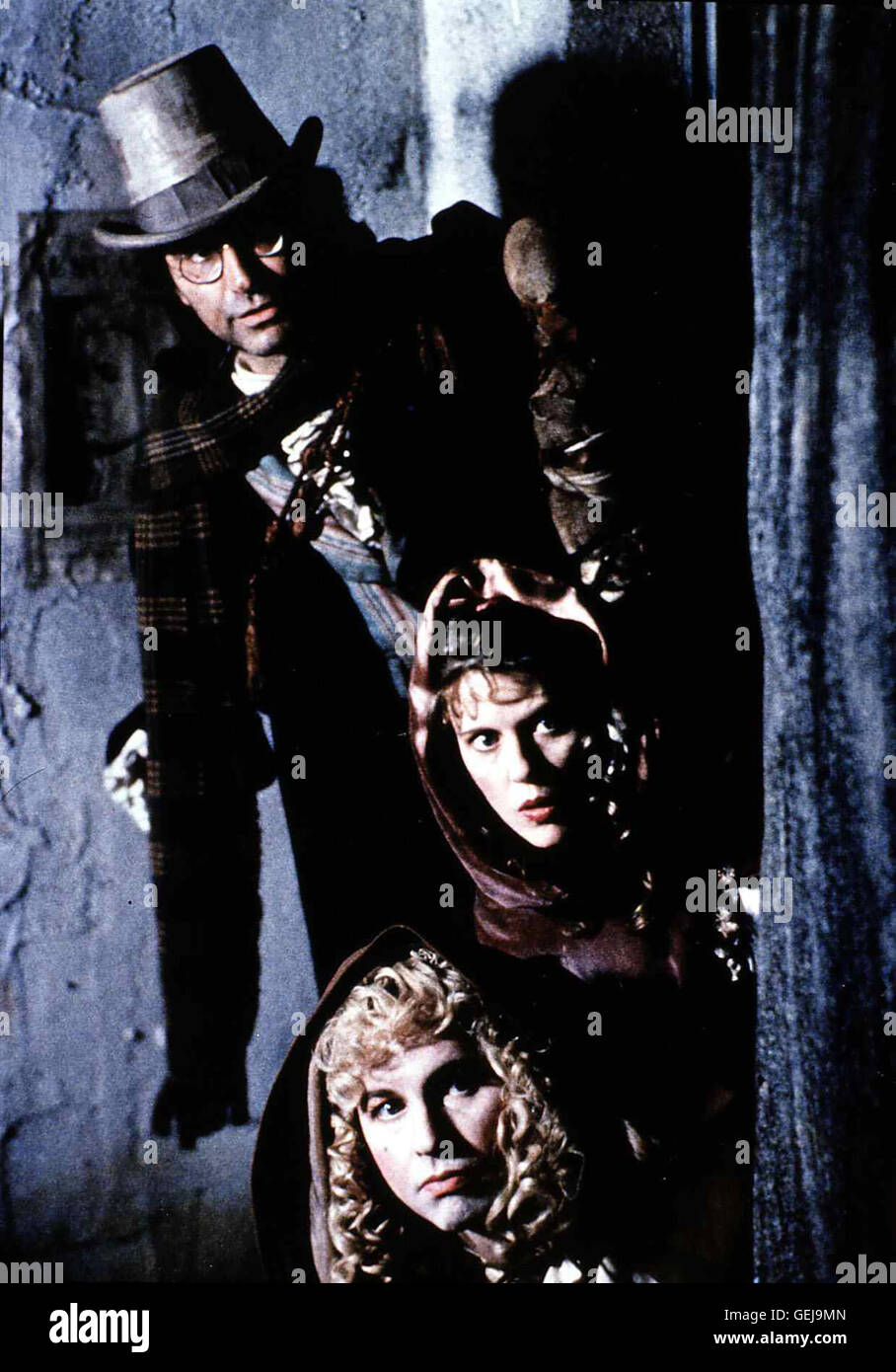 Crowley (Eugene Levy,oben), Helen (Pam Dawber,m), Roy Knable (John Ritter) *** Local Caption *** 1992, Stay Tuned, Stay Tuned - Hoellische Spiele Stock Photo