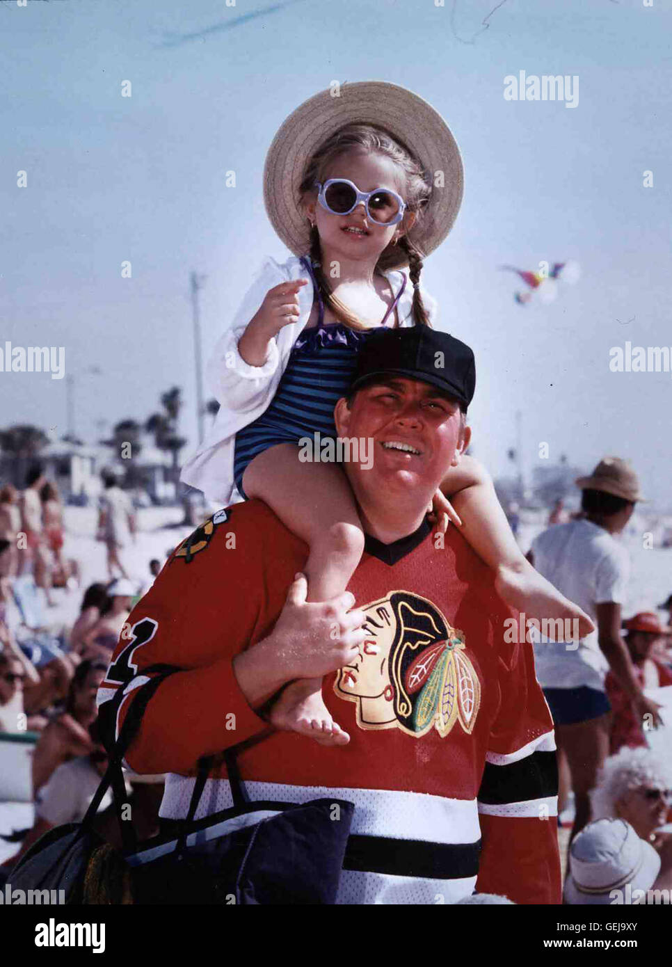 John Candy Aubrey Jene Im Gegensatz Zu Jack John Candy Nimmt Tochter Laurie Aubrey Jene Den Aerger Gelassen Hin Local Caption 1985 Summer Rental Ein Total Verrueckter Urlaub Stock Photo Alamy