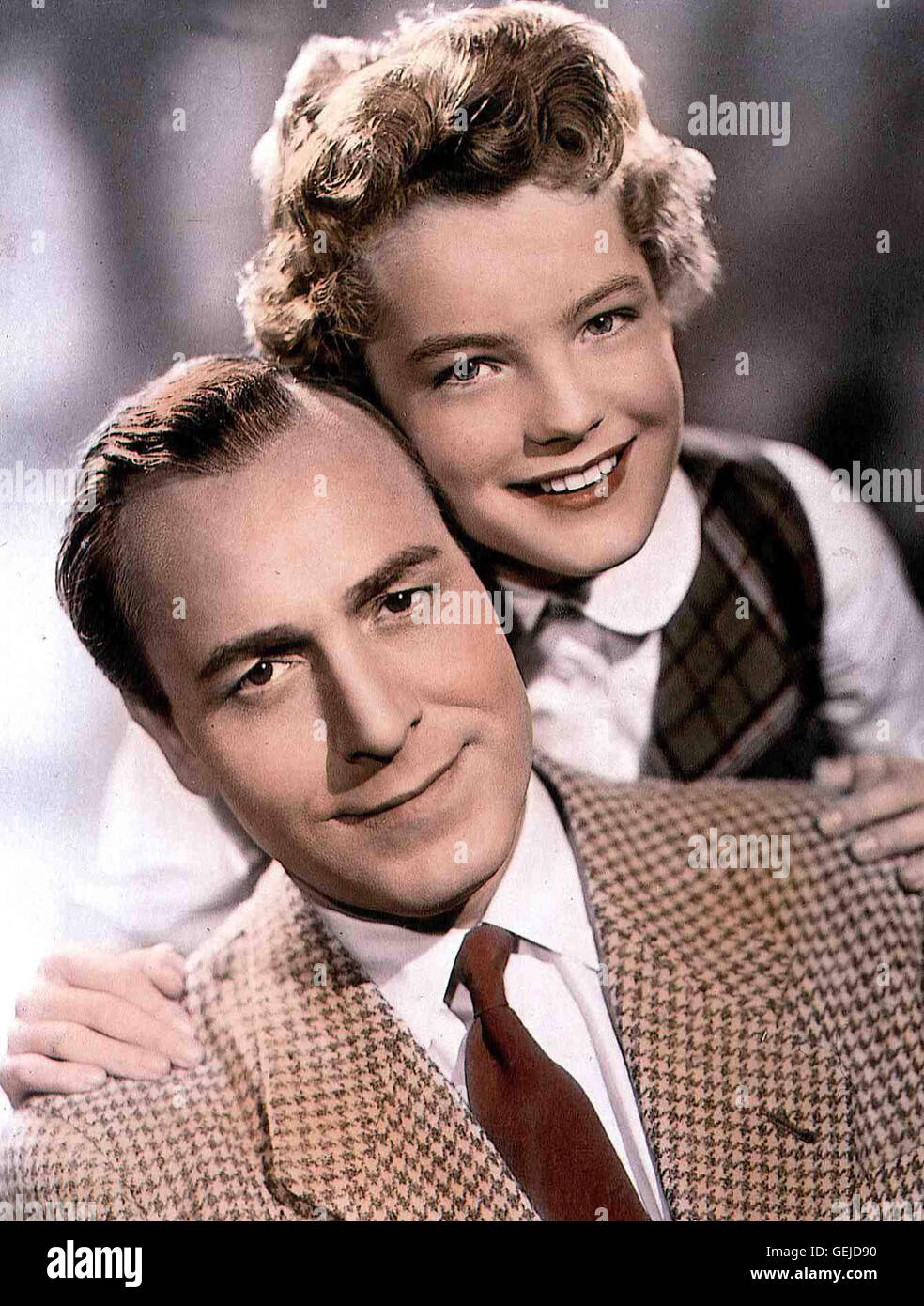 Peter Schröder (Paul Klinger), Evchen (Romy Schneider) *** Local Caption *** 1953, 1950er, 1950s, Film, Komödie, Wenn Der Weisse Flieder Wieder Blüht, Wenn Der Weisse Flieder Wieder Blueht Stock Photo