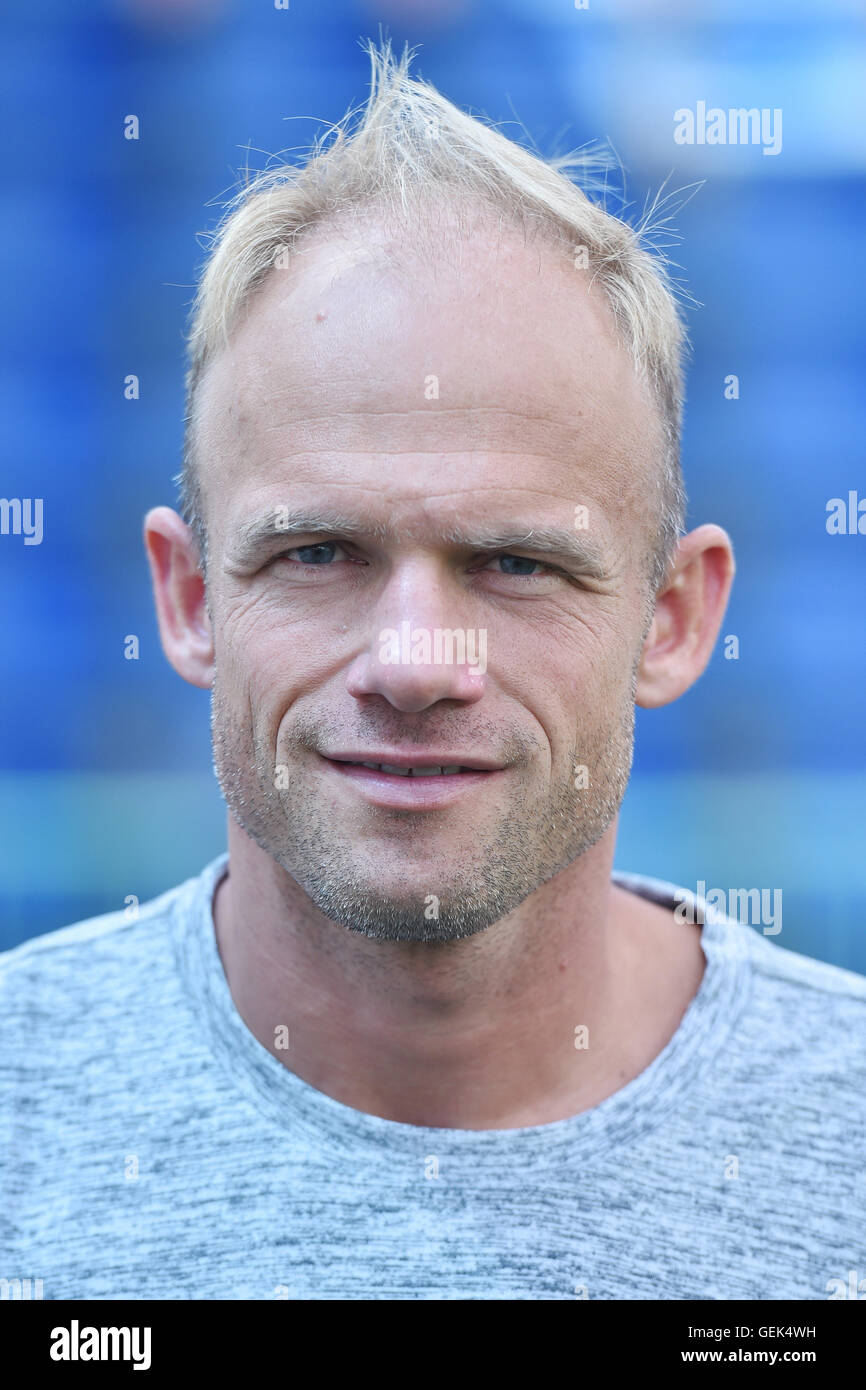 Classify David Jarolim