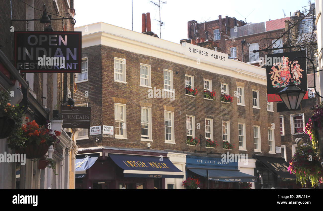 Shepherd Market Piccadilly London Stock Photo Alamy