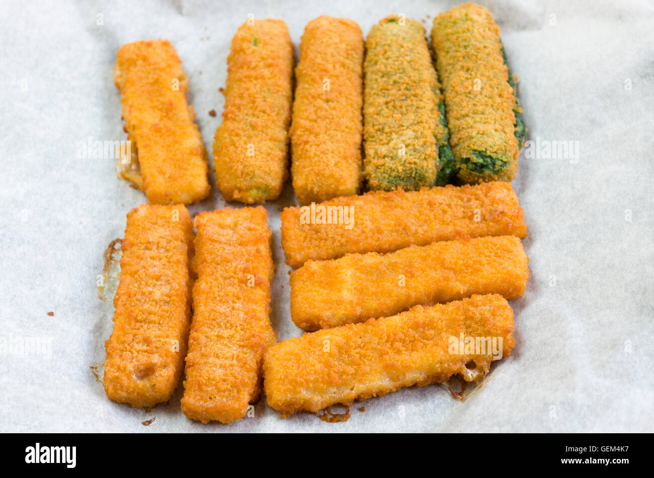 Crumb coating fish hires stock photography and images Alamy