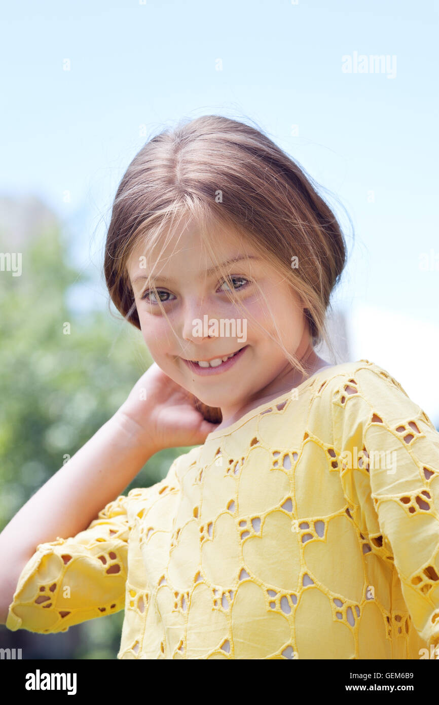 portrait of little girl in summer environment Stock Photo - Alamy