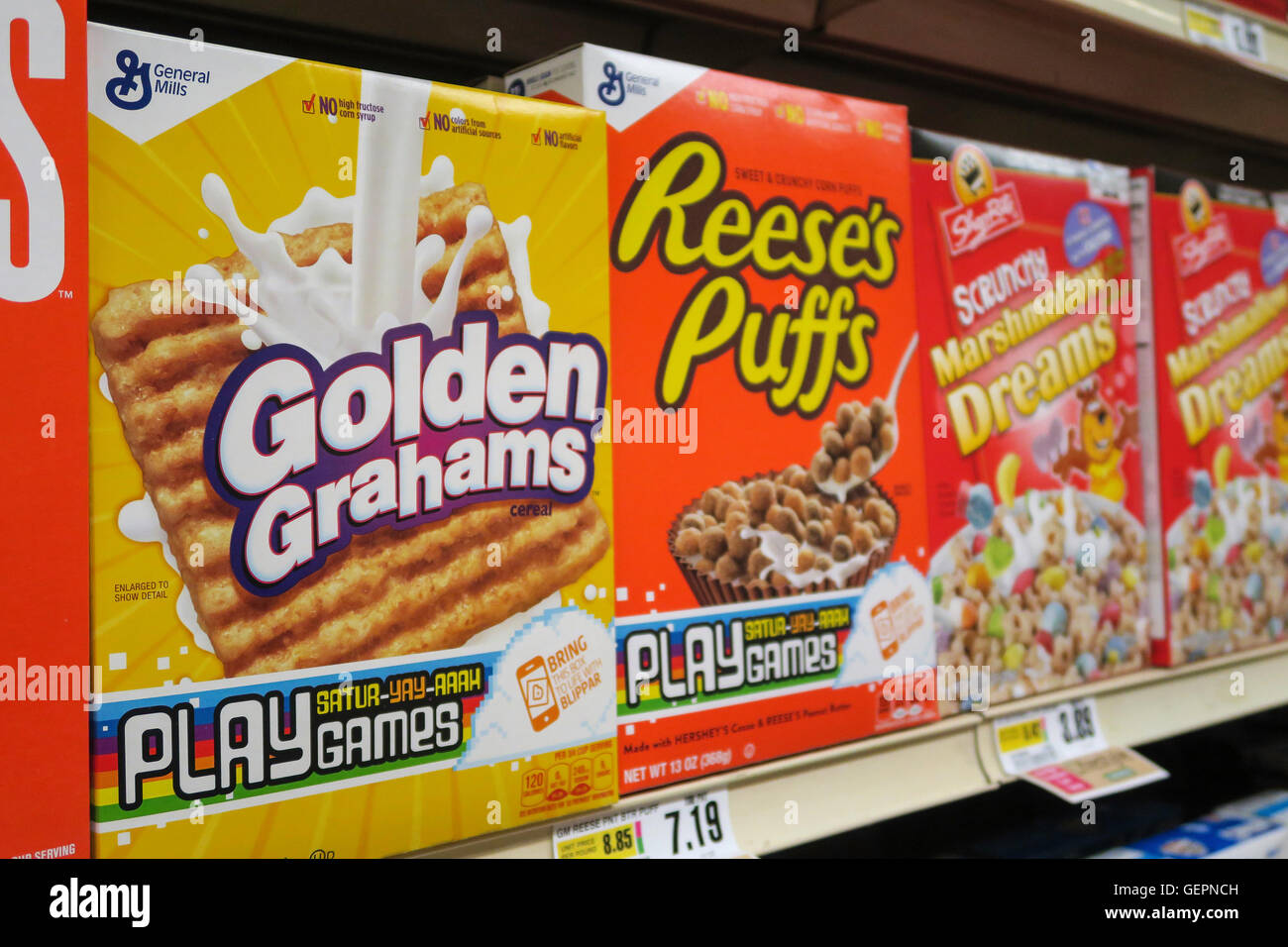 Cereal Section, Gristedes Grocery Store, NYC, USA Stock Photo