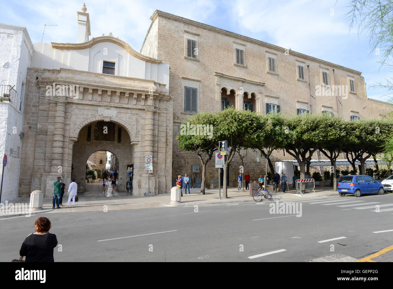 Polignano a mare puglia square hi-res stock photography and images - Alamy