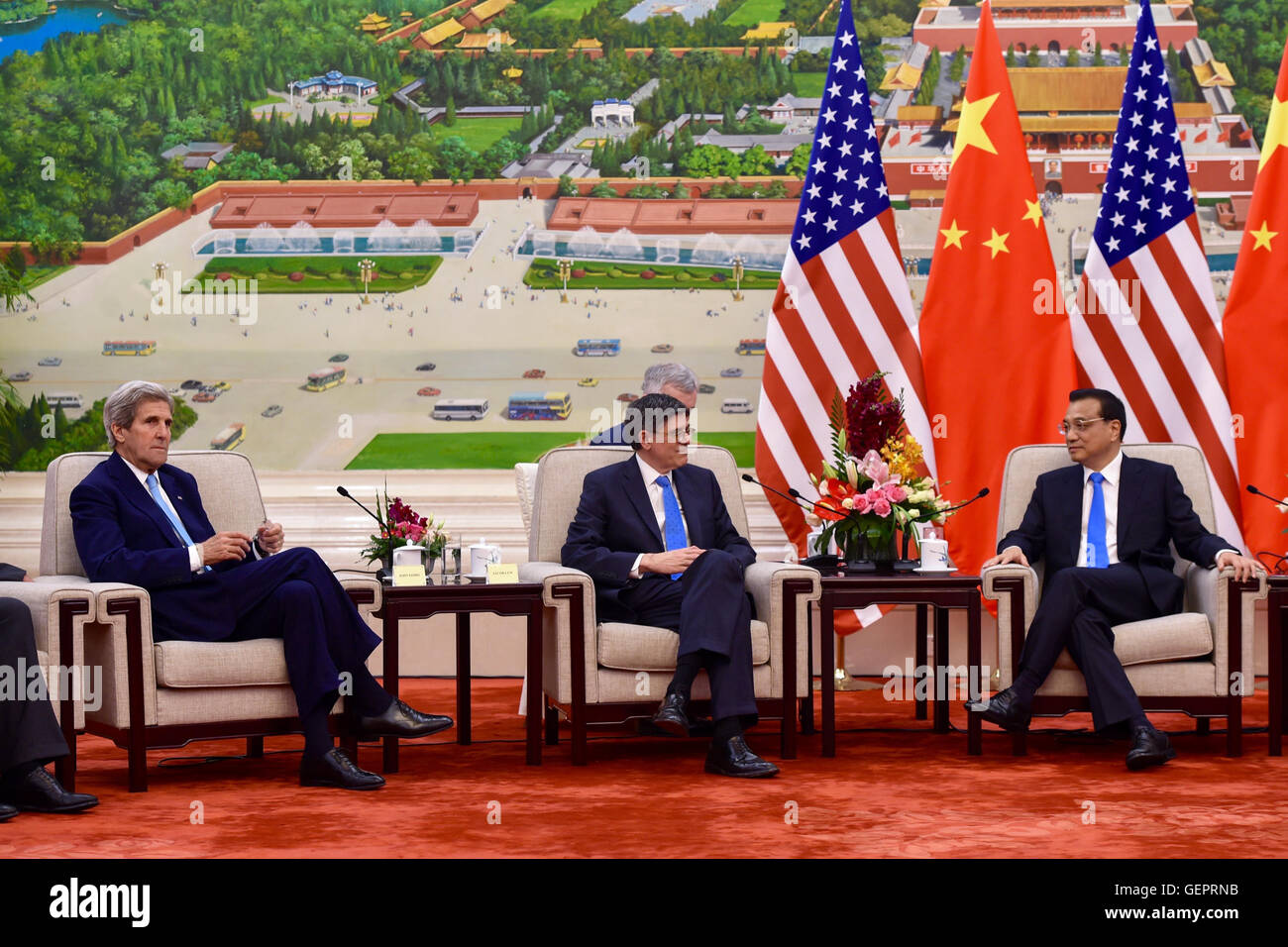 Secretaries Kerry and Lew Meet With Chinese Premier Li Amid the U.S.-China Strategic and Economic Dialogue in Beijing Stock Photo