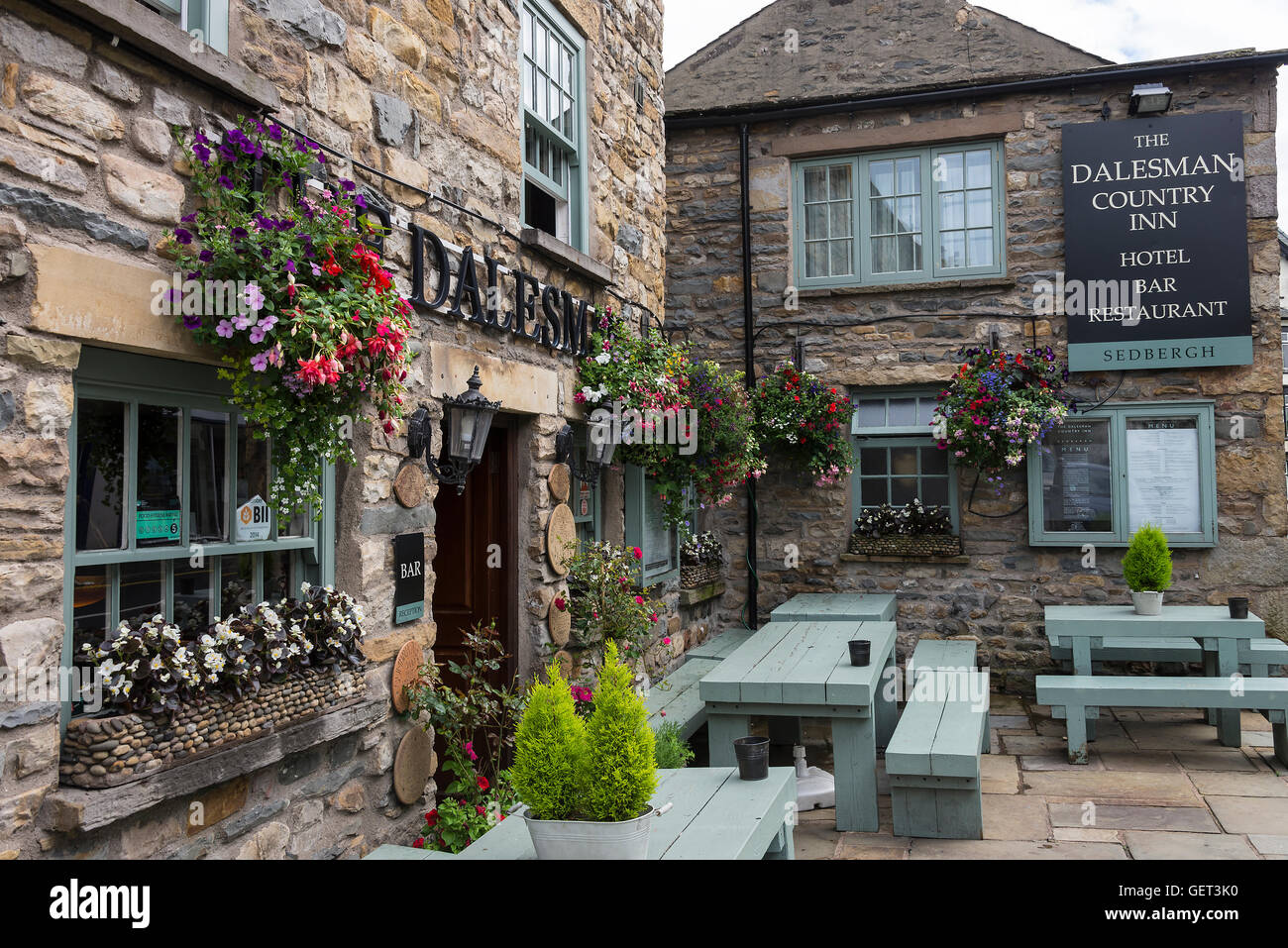 The Beautiful Dalesman Country Inn, Hotel, Bar and Restaurant in Sedbergh Cumbria, Yorkshire Dales England United Kingdom UK Stock Photo