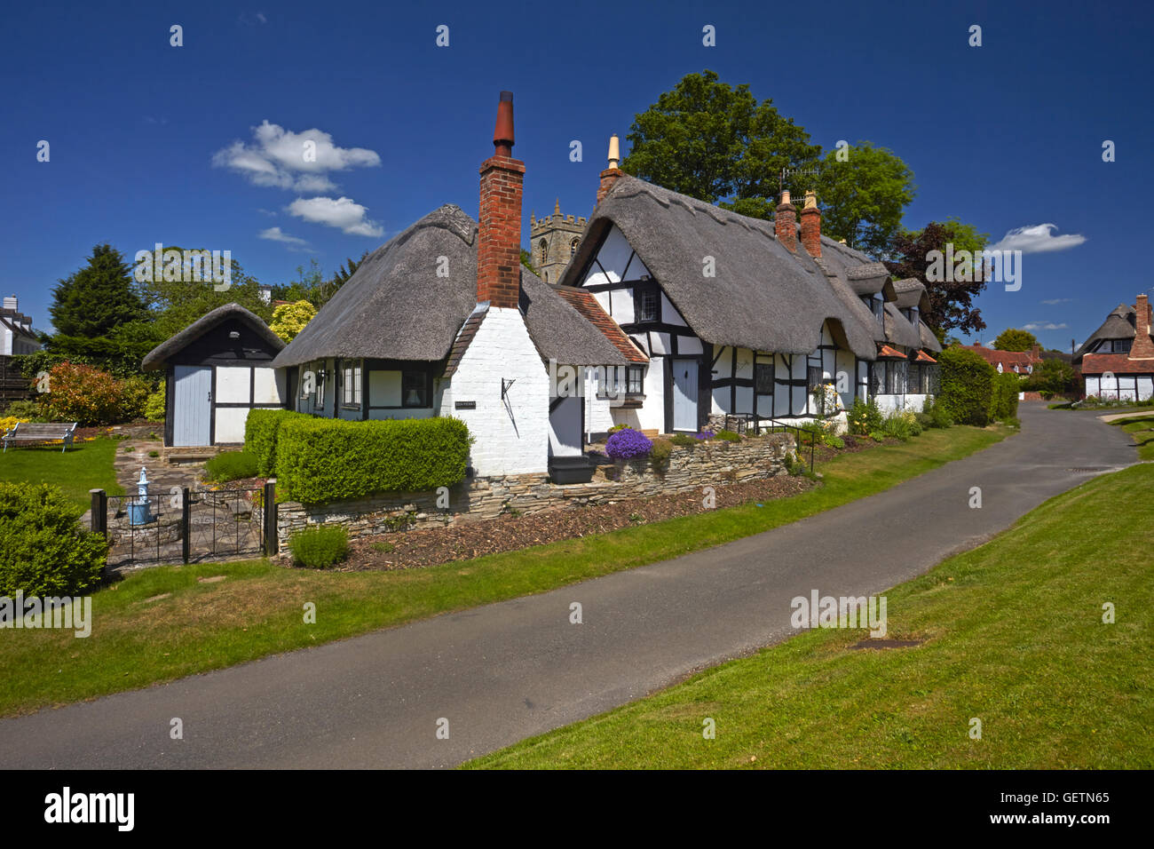 A view of Ten Penny cottage in Welford on Avon Stock Photo Alamy