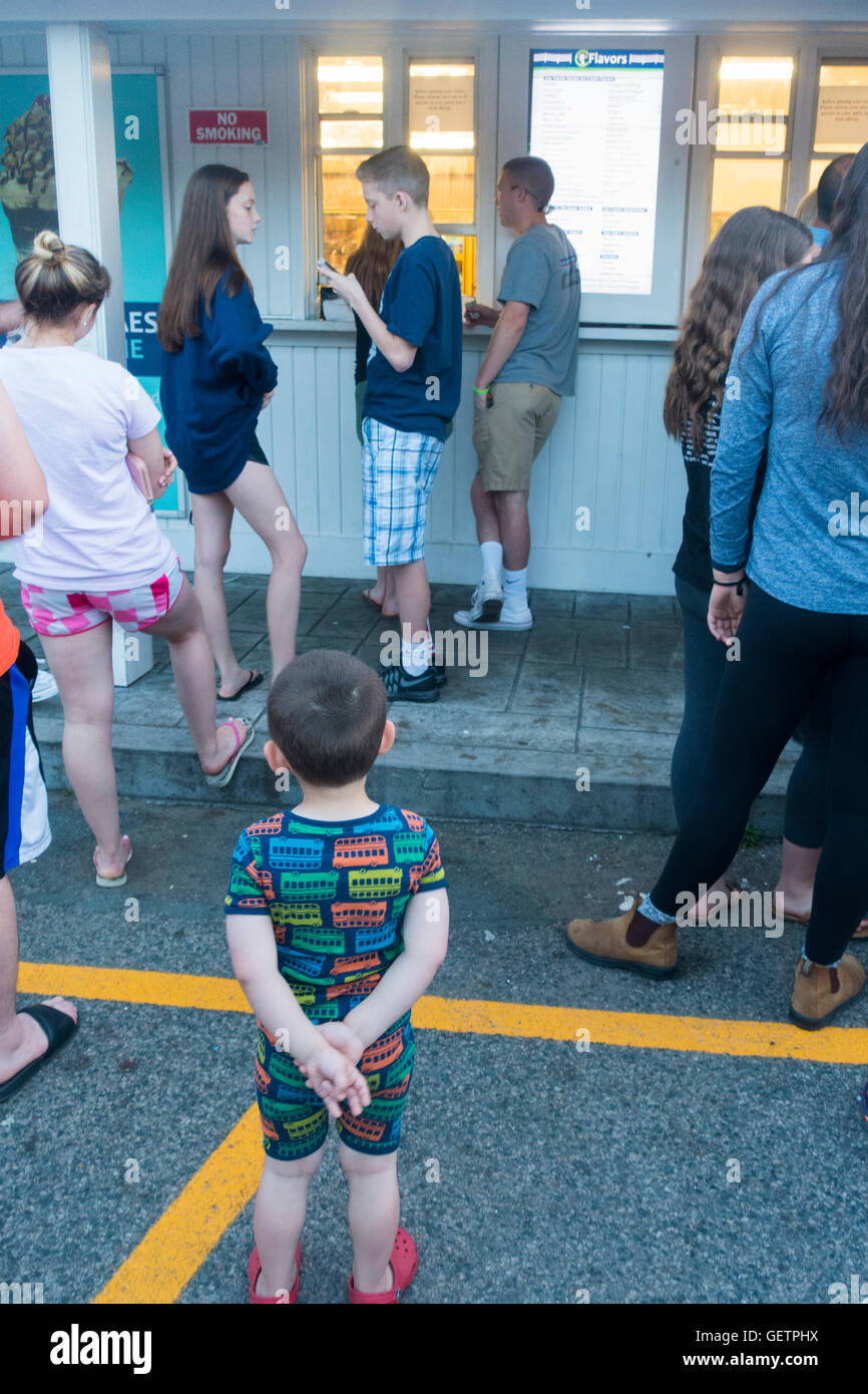 Crescent ridge dairy bar in Sharon MA Stock Photo - Alamy