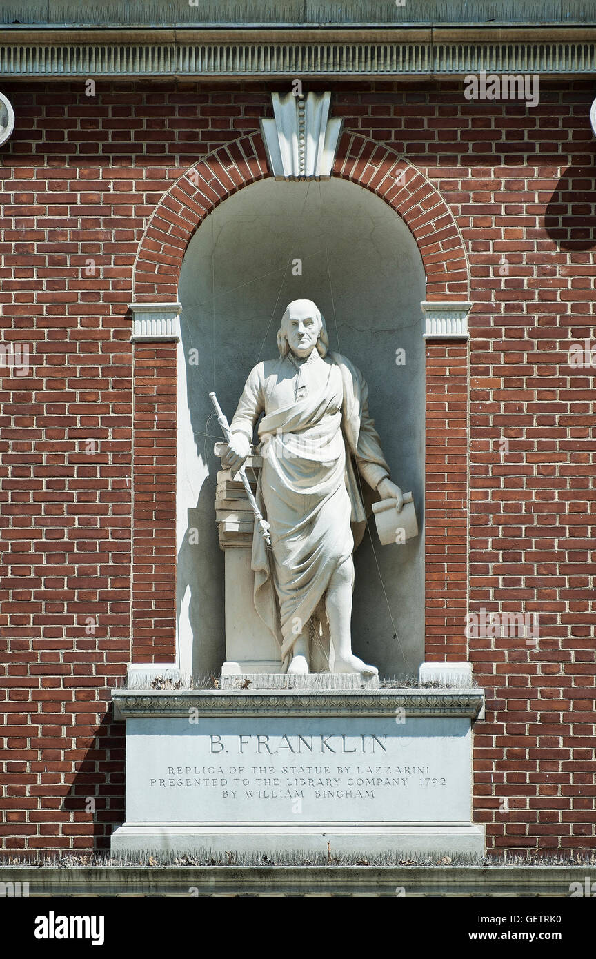 Franklin statue at Library Hall Stock Photo Alamy